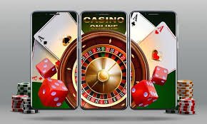 85gameapk ဘင်ဂို ဂိမ်းခန်းတွင် ကစားသမားများ Bingo Numbers ဆောင့်နေသော မြင်ကွင်း